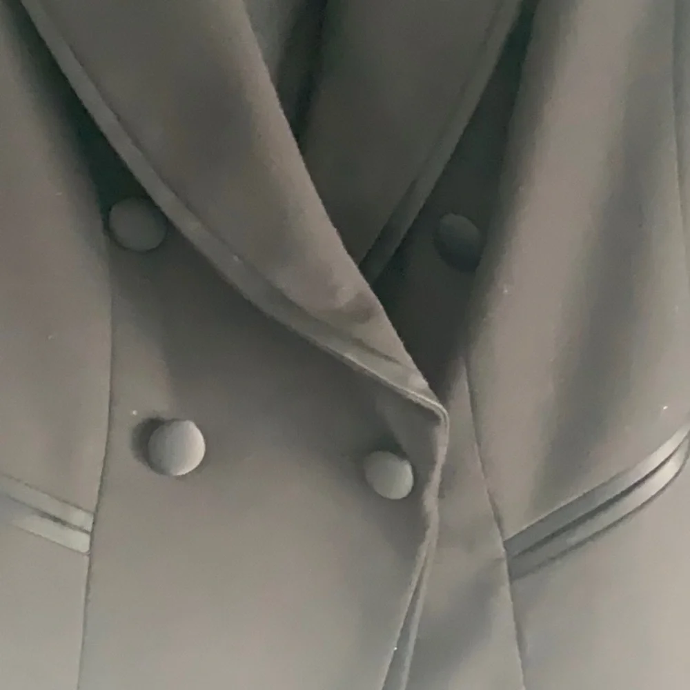 Black Satin trimmed blazer - Picture 2 of 10
